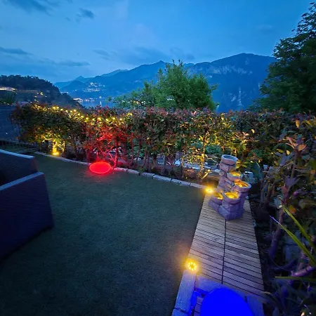 Center With View & Garden Διαμέρισμα Μπελάτζιο